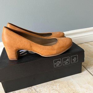 Brand New wBox ECCO Dress Shoes